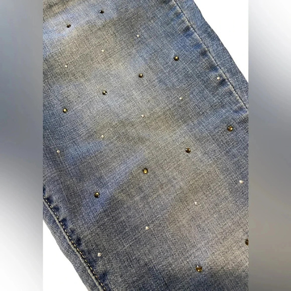 Levi’s 711 Skinny Studded Ankle Jeans - Picture 4 of 10